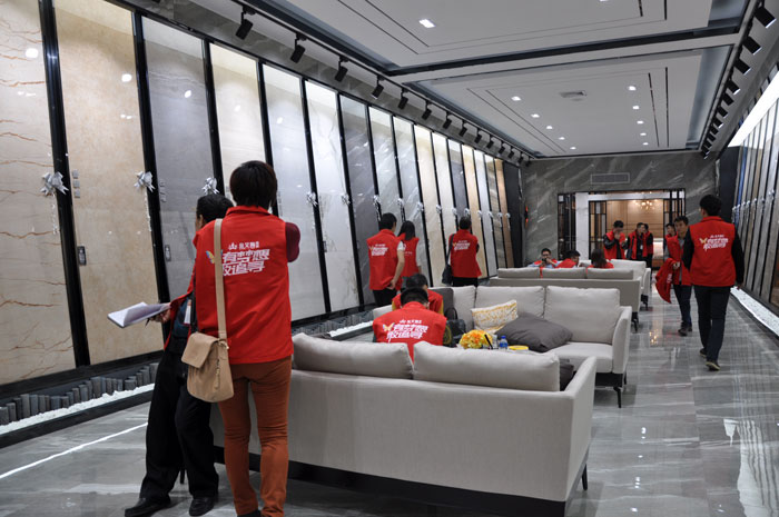 “一带一起  设计营销”，，与O2O零售新模式携手，，2017年，，永利yl23455将勇往直前，，开拓新战。。。。