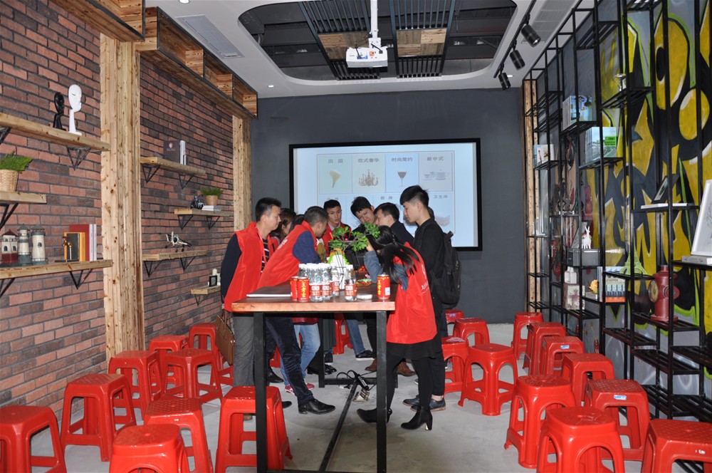 “一带一起  设计营销”，，与O2O零售新模式携手，，2017年，，永利yl23455将勇往直前，，开拓新战。。。。