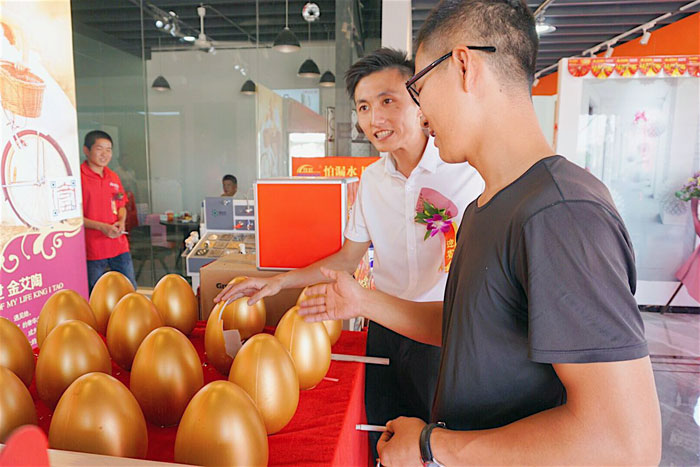 20170920165357216 陶瓷一线品牌永利yl23455 潮安店开业庆典暨现代仿古砖红酒品鉴会