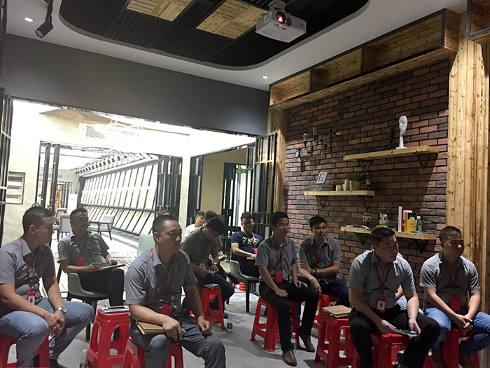 陶瓷一线品牌永利yl23455瓷砖“怎样快速向新客户介绍公司和服务”演讲角逐圆满竣事