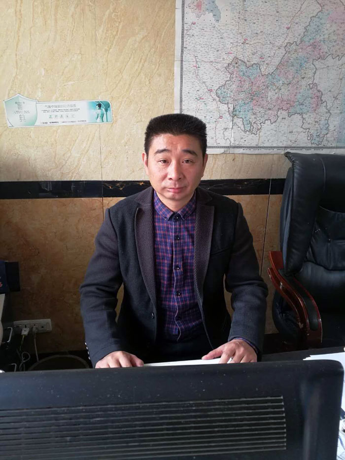 永利yl23455瓷砖重庆大足区署理商胡洪军：没有做不可的事，，，只有不会做事的人