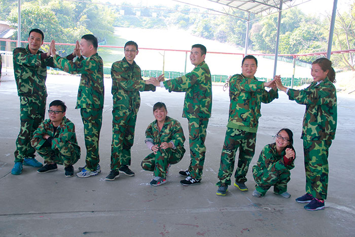 2017年2月13-15日，，，，，，永利yl23455“虎狼道”户外拓展训练圆满竣事