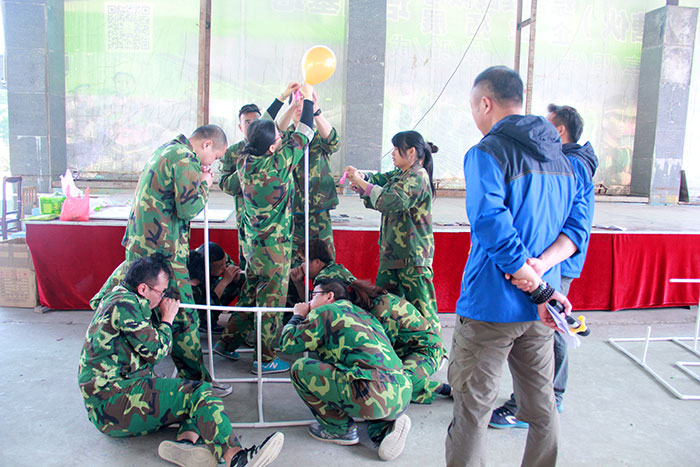 2017年2月13-15日，，，，，，永利yl23455“虎狼道”户外拓展训练圆满竣事